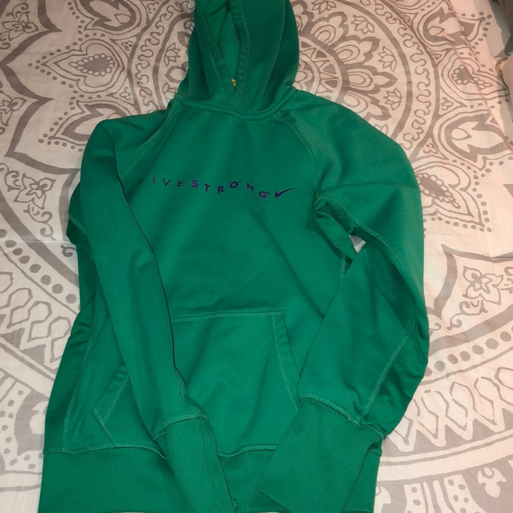 Nike sweatshirt